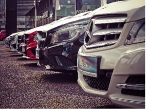 cars-for-sale-on-a-lot