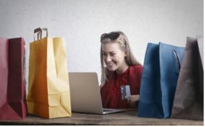 womon-online-shopping-with-credit-card